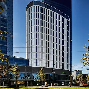 crowne-plaza-warsaw-the-hub.warsawhotelspoland.com/