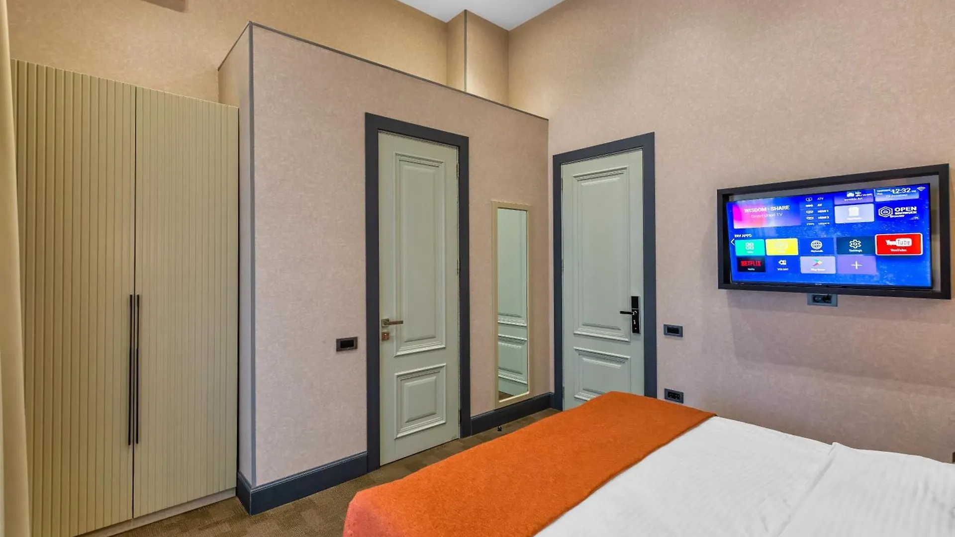Nizami Central Park Hotel Baku 0*,